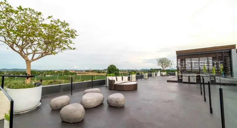 For sale 5 bedrooms house in East Pattaya, Pattaya