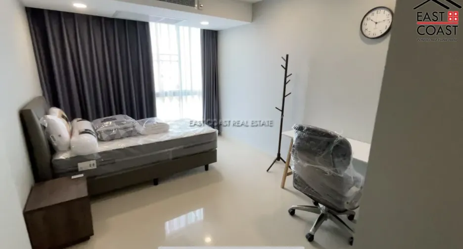 For sale 3 bedrooms condo in Jomtien, Pattaya