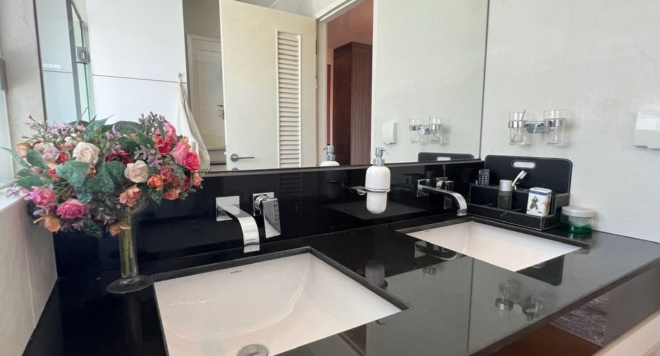 Wohnung zum Kauf mit 2 Zimmer in Khlong San, Bangkok
