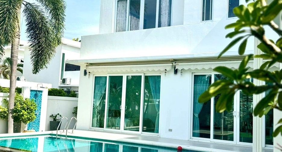 For sale 4 ベッドルーム villa in Jomtien, Pattaya
