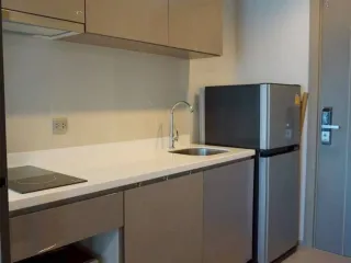 Condo en venta de estudio en Huai Khwang, Bangkok