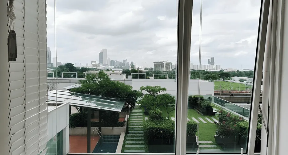 For sale studio condo in Huai Khwang, Bangkok