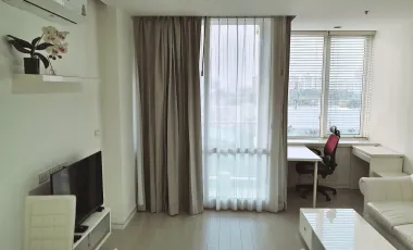 For sale studio condo in Huai Khwang, Bangkok