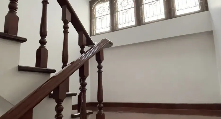 For rent and for sale 5 bedrooms townhouse in Watthana, Bangkok