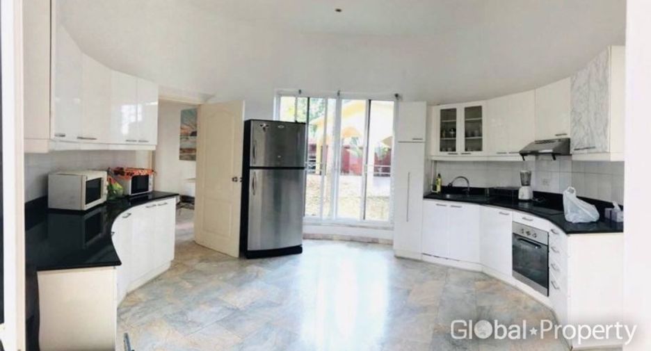 Casa en venta de 5 habitaciones en East Pattaya, Pattaya