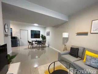 For sale and for rent 3 bedrooms townhouse in Suan Luang, Bangkok
