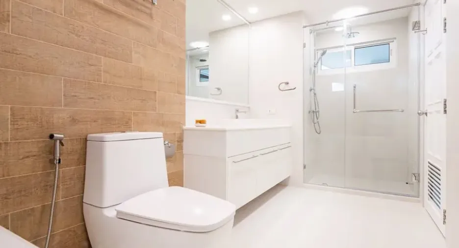 Condo en alquiler de 3 habitaciones en Watthana, Bangkok