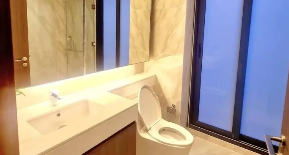 Wohnung zur Miete und zum Kauf mit 4 Zimmer in Watthana, Bangkok