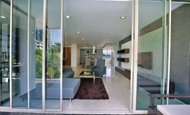 For sale 3 bedrooms condo in Khlong Toei, Bangkok