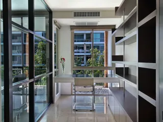 For sale 3 bedrooms condo in Khlong Toei, Bangkok