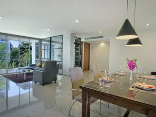 For sale 3 bedrooms condo in Khlong Toei, Bangkok