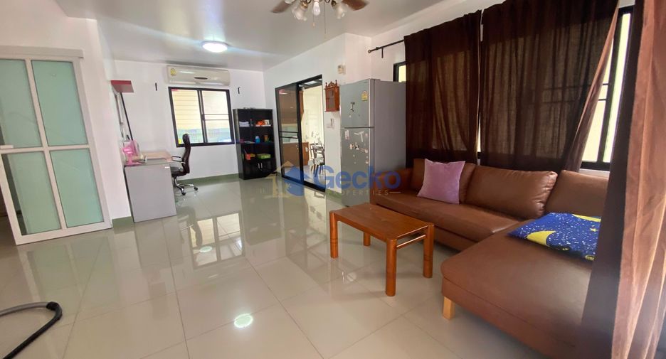 À louer 3 chambres maison à East Pattaya, Pattaya