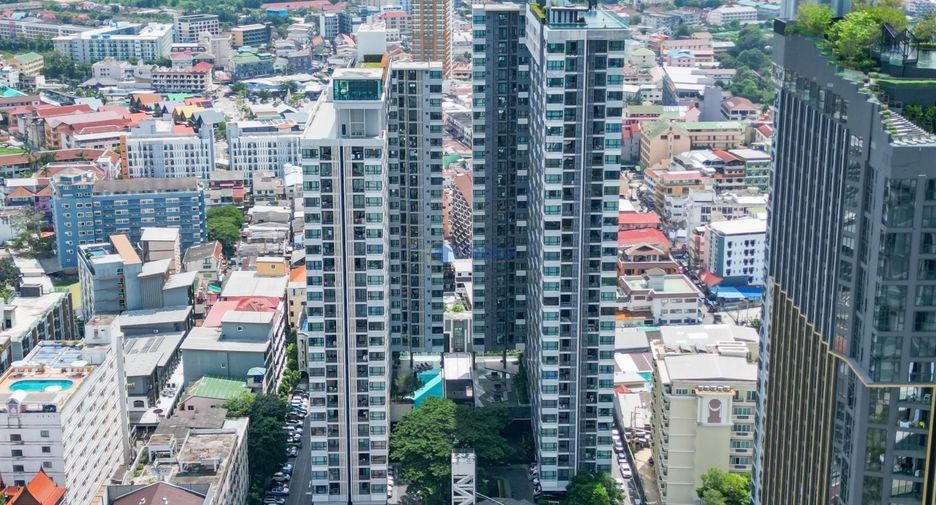 Condo en alquiler de 2 habitaciones en South Pattaya, Pattaya