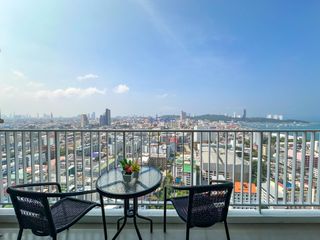 For rent 2 bedrooms condo in Bang Lamung, Chonburi