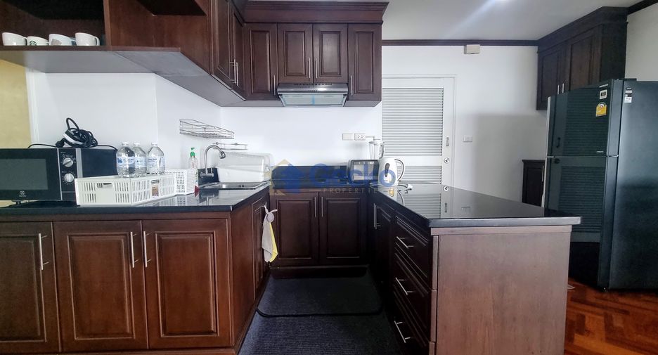 Condo en alquiler de 2 habitaciones en North Pattaya, Pattaya