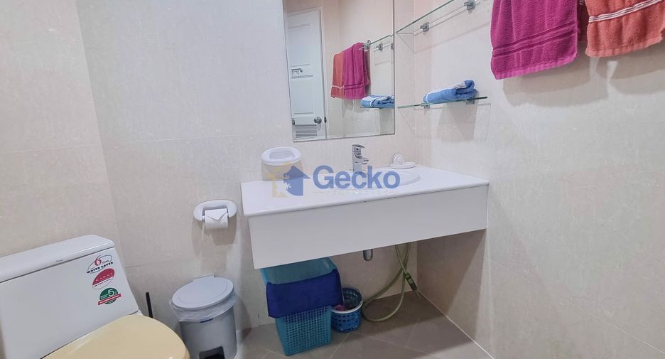 Condo en alquiler de 2 habitaciones en North Pattaya, Pattaya