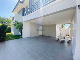 À louer 3 chambres maison à Bang Lamung, Chonburi