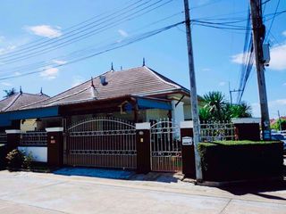 À louer 3 chambres maison à Bang Lamung, Chonburi