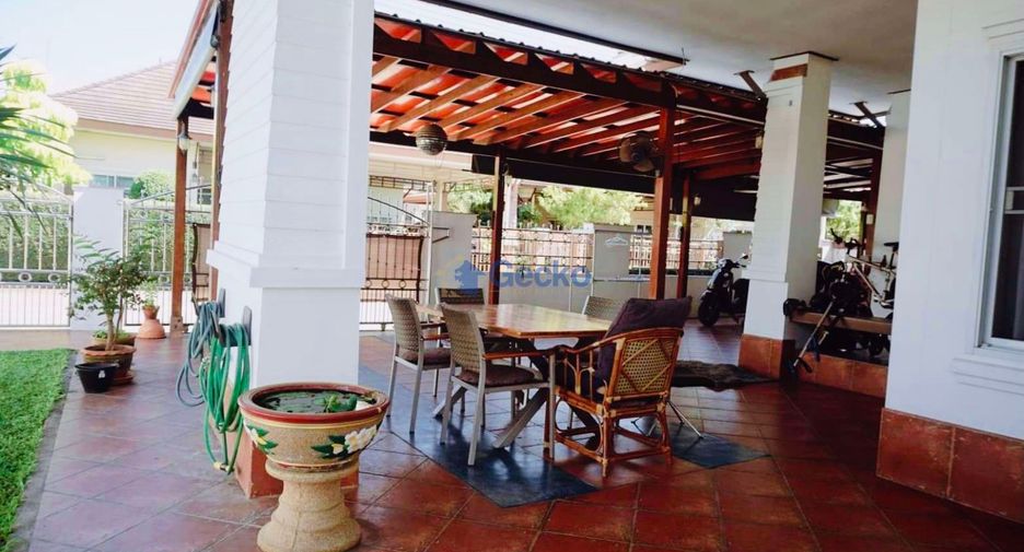 À louer 3 chambres maison à East Pattaya, Pattaya