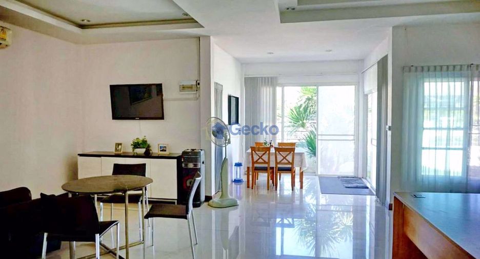 À louer 3 chambres maison à East Pattaya, Pattaya