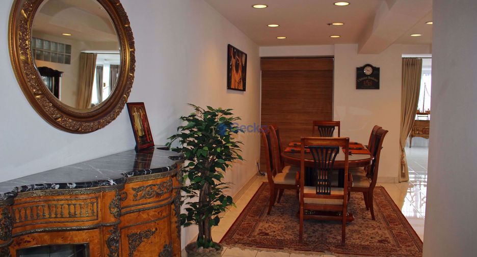 For rent 2 bedrooms condo in South Pattaya, Pattaya