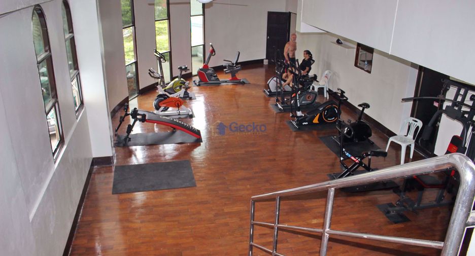 For rent 2 bedrooms condo in South Pattaya, Pattaya