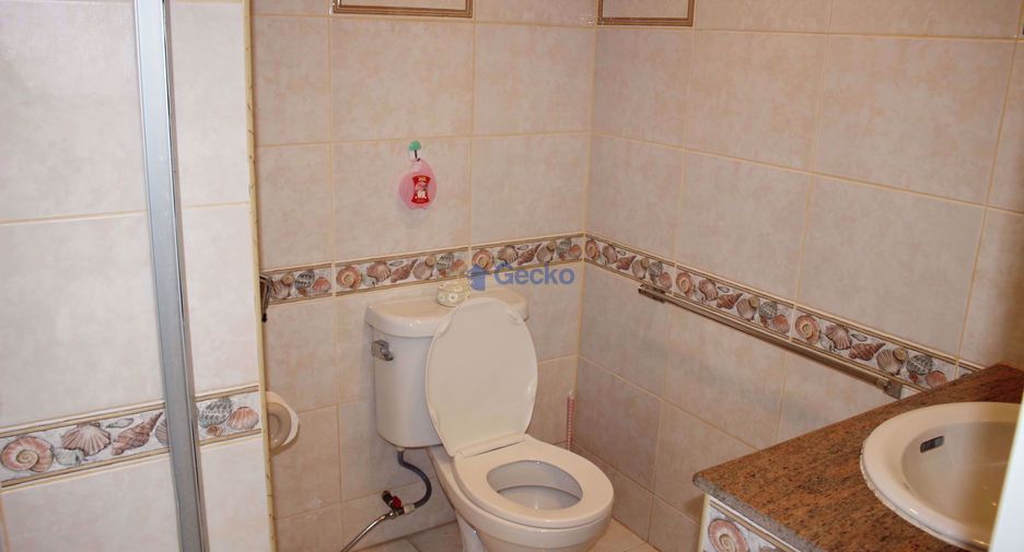 For rent 2 bedrooms condo in South Pattaya, Pattaya