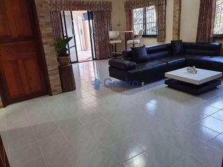 À louer 3 chambres maison à Bang Lamung, Chonburi