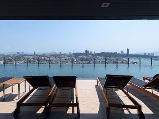 For rent 2 bedrooms condo in Bang Lamung, Chonburi
