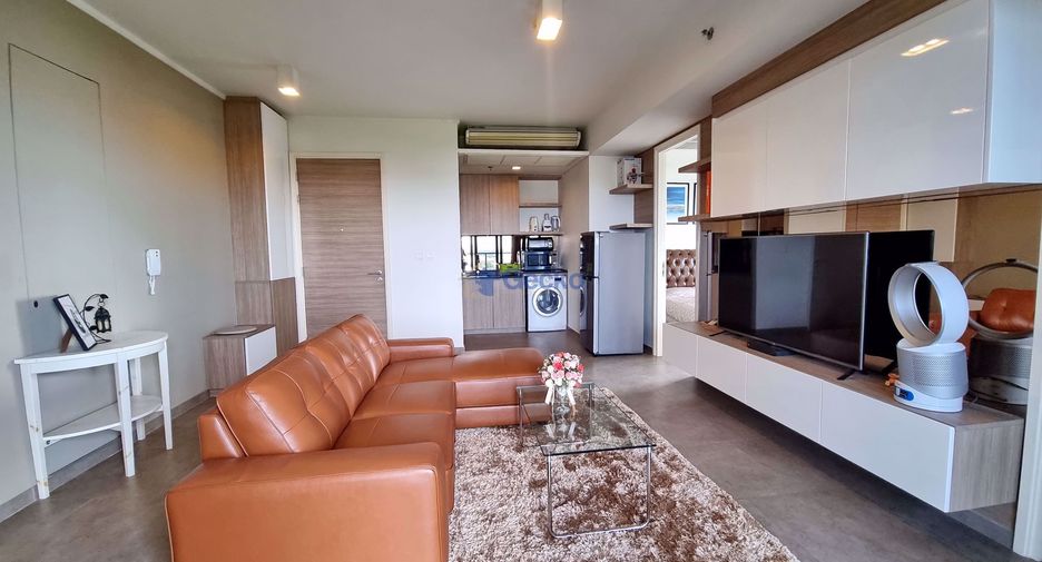 For rent 2 bedrooms condo in North Pattaya, Pattaya