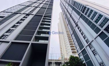 For rent 2 bedrooms condo in North Pattaya, Pattaya