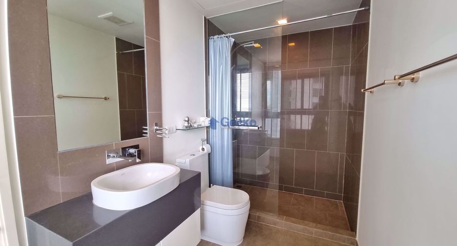 For rent 2 bedrooms condo in North Pattaya, Pattaya