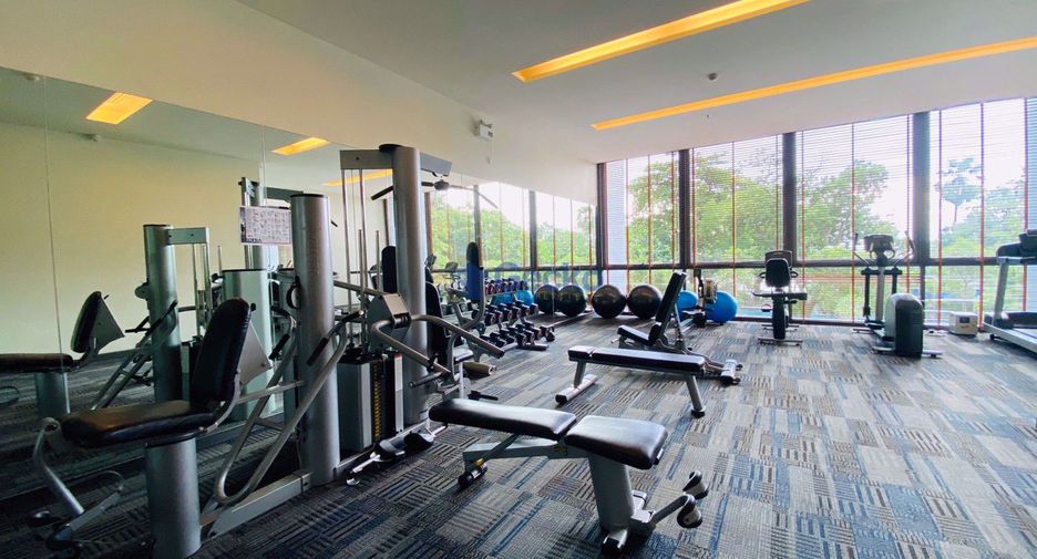For rent 2 bedrooms condo in North Pattaya, Pattaya