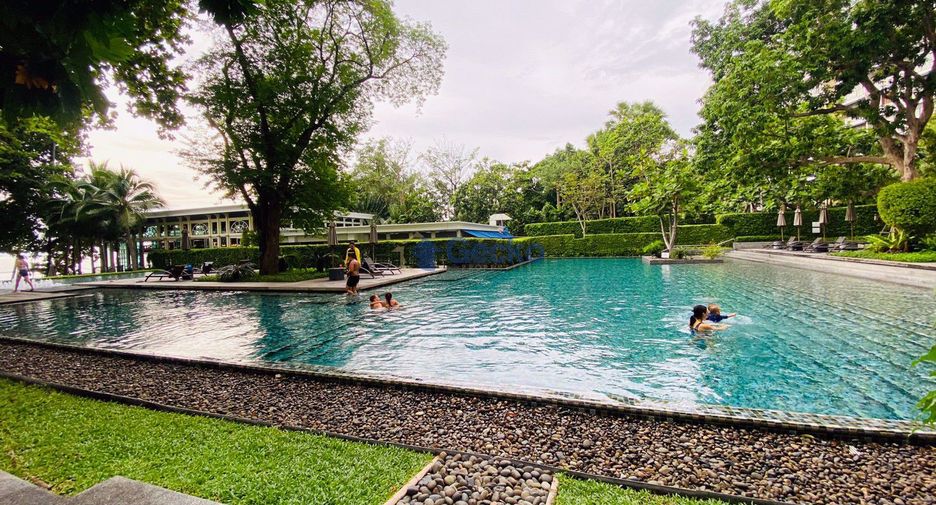 For rent 2 bedrooms condo in North Pattaya, Pattaya