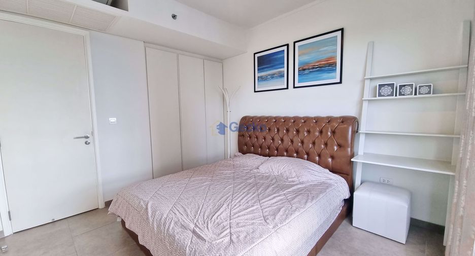 For rent 2 bedrooms condo in North Pattaya, Pattaya