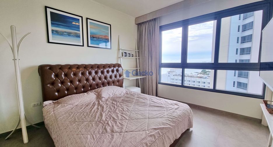 For rent 2 bedrooms condo in North Pattaya, Pattaya