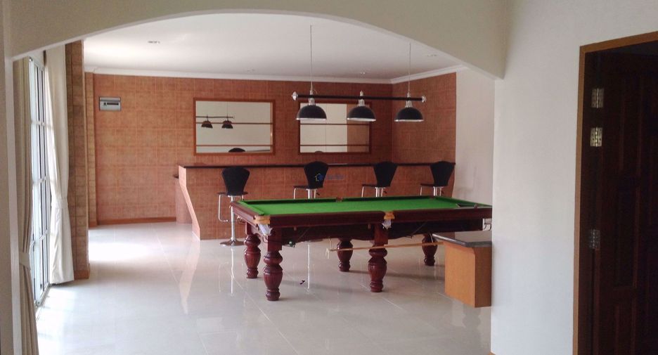 For rent 4 bedrooms house in East Pattaya, Pattaya