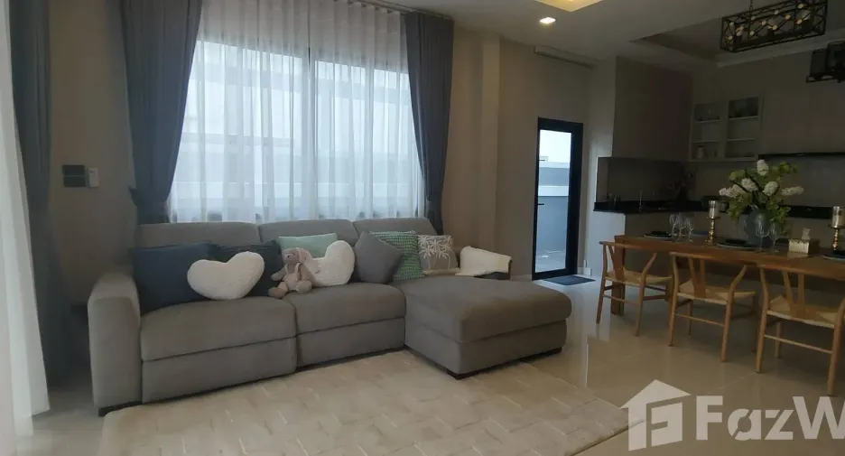 À vendre 3 chambres villa à Mueang Chon Buri, Chonburi