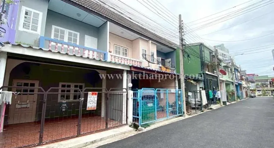 For sale 2 bedrooms townhouse in Pak Kret, Nonthaburi