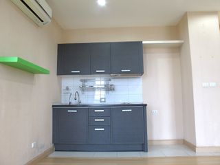 For sale 1 bed condo in Mueang Samut Prakan, Samut Prakan