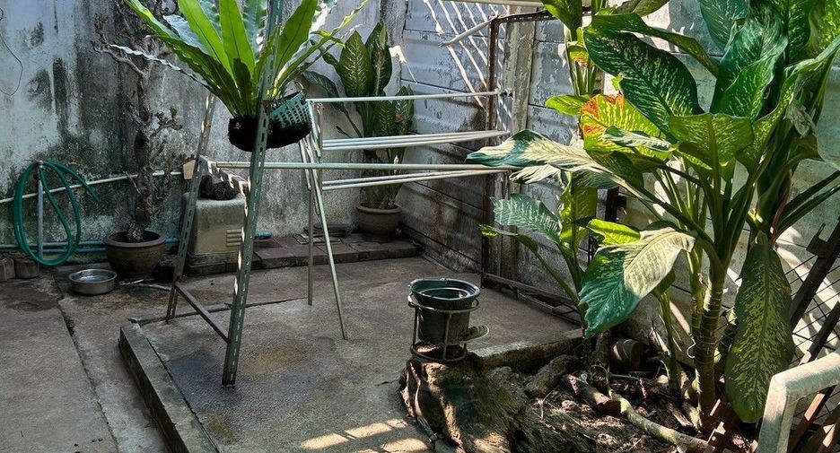 For sale 3 bedrooms townhouse in Bang Khae, Bangkok