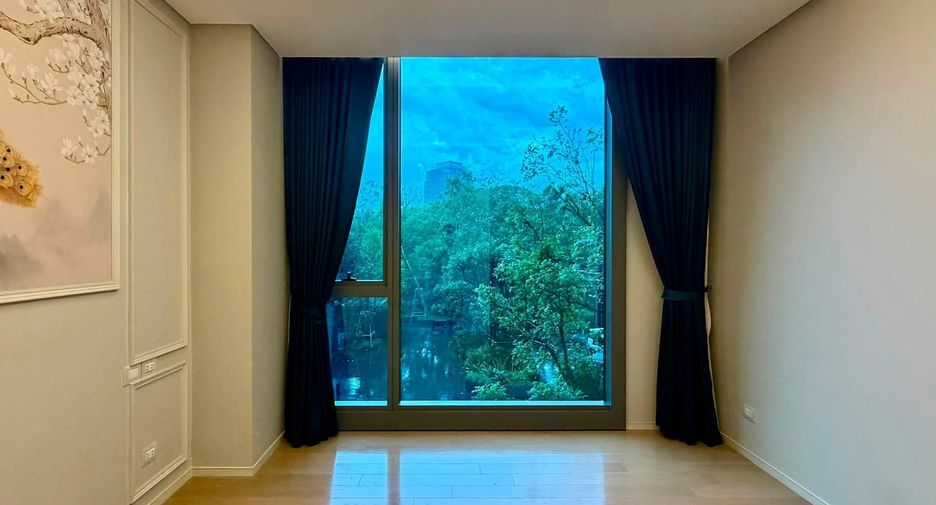 For sale 2 bedrooms condo in Pathum Wan, Bangkok