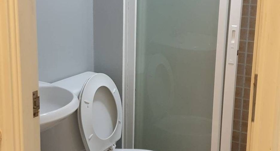 For sale studio condo in Lat Krabang, Bangkok