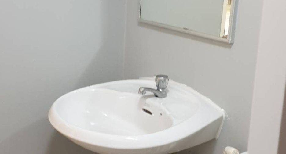 For sale studio condo in Lat Krabang, Bangkok