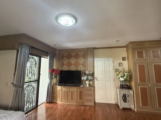 For rent 3 bedrooms house in Wang Thonglang, Bangkok