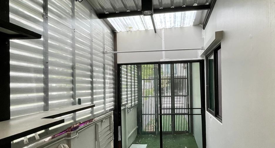 For sale 2 bedrooms townhouse in Sai Mai, Bangkok