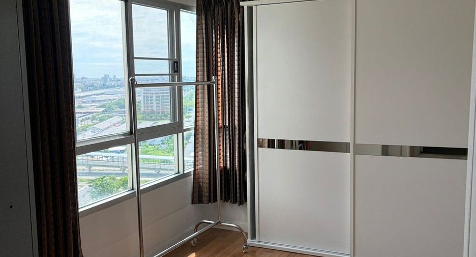 À louer 2 chambres condo à Huai Khwang, Bangkok