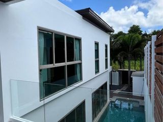 For rent 3 bedrooms villa in Mueang Phuket, Phuket