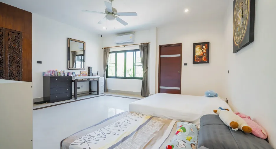 For sale 4 ベッドルーム house in Mueang Phuket, Phuket