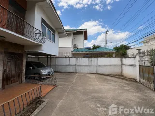 Haus zum Kauf mit 3 Zimmer in Watthana, Bangkok